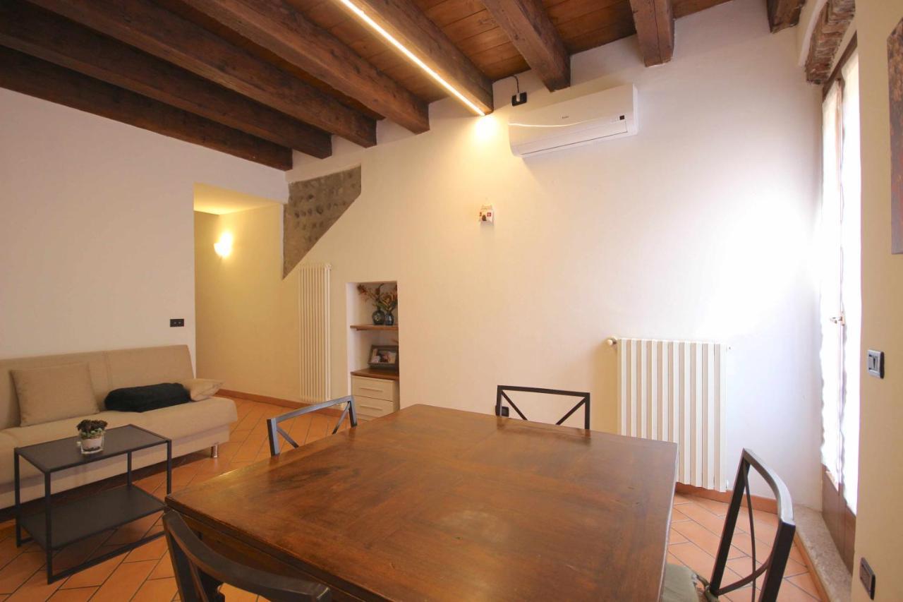 Case VR Holiday Casa di Mezzo Verona Exterior foto