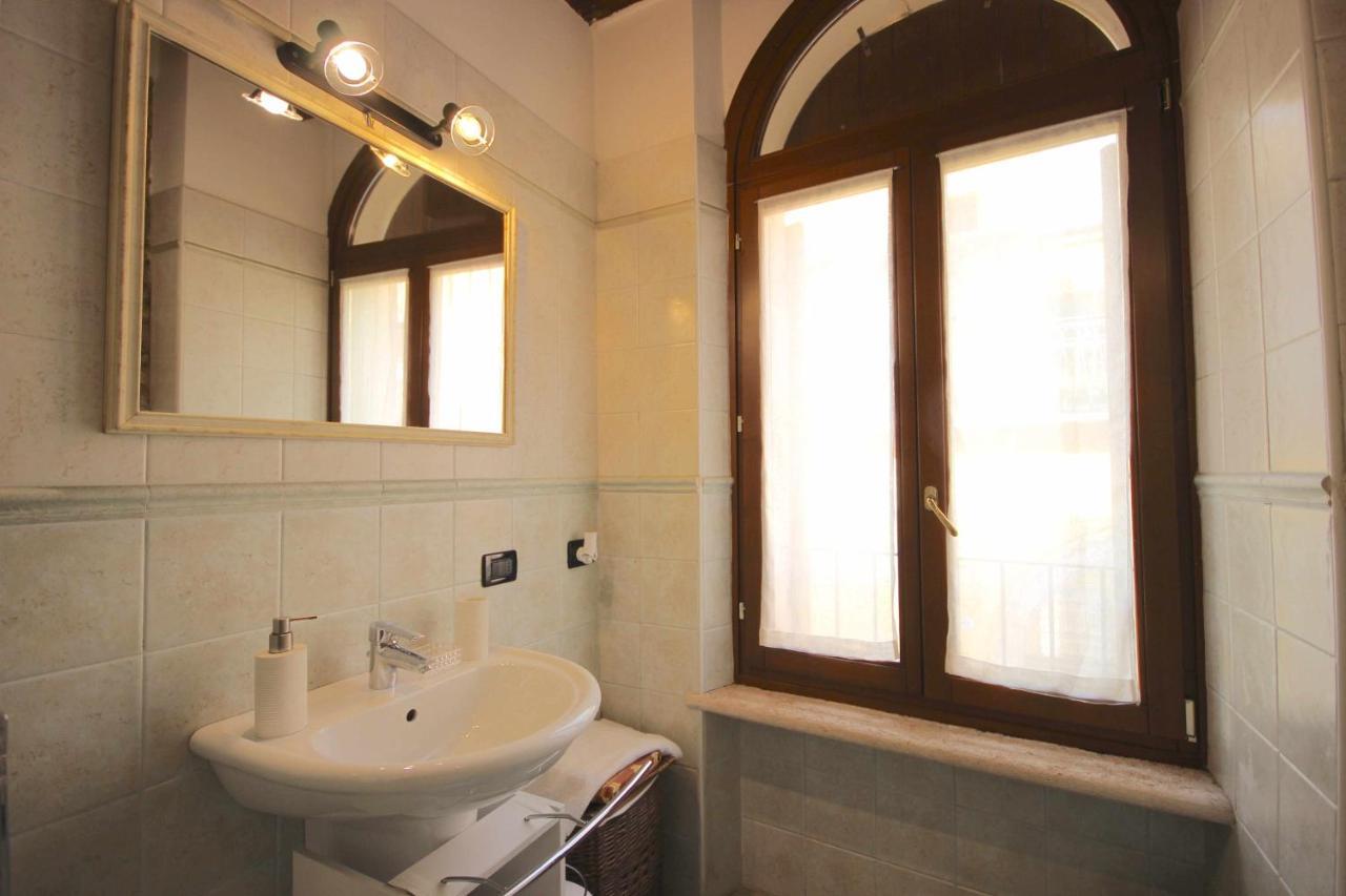 Case VR Holiday Casa di Mezzo Verona Exterior foto