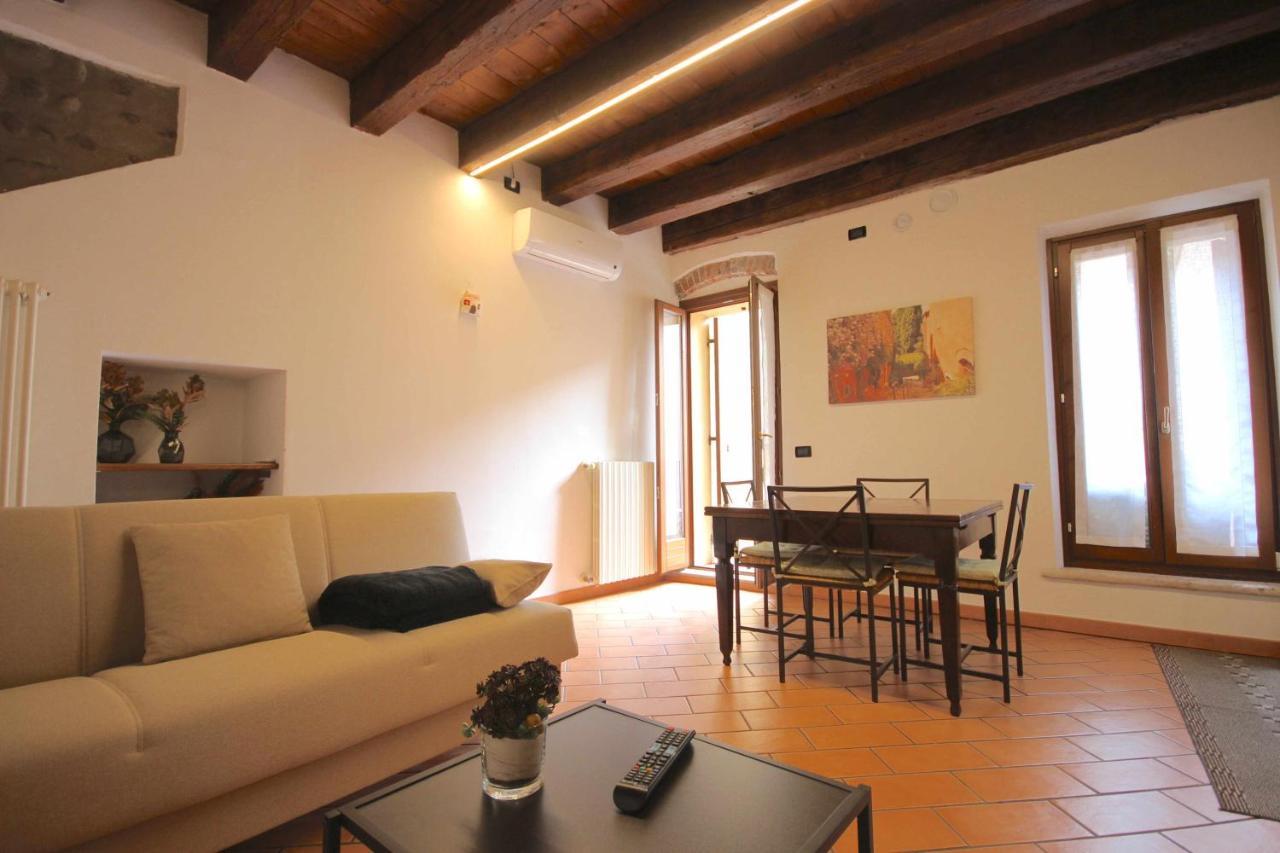 Case VR Holiday Casa di Mezzo Verona Exterior foto