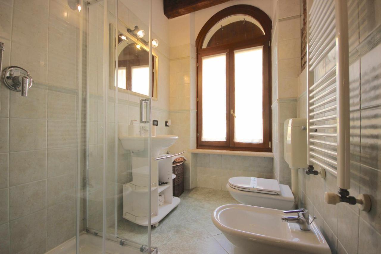 Case VR Holiday Casa di Mezzo Verona Exterior foto